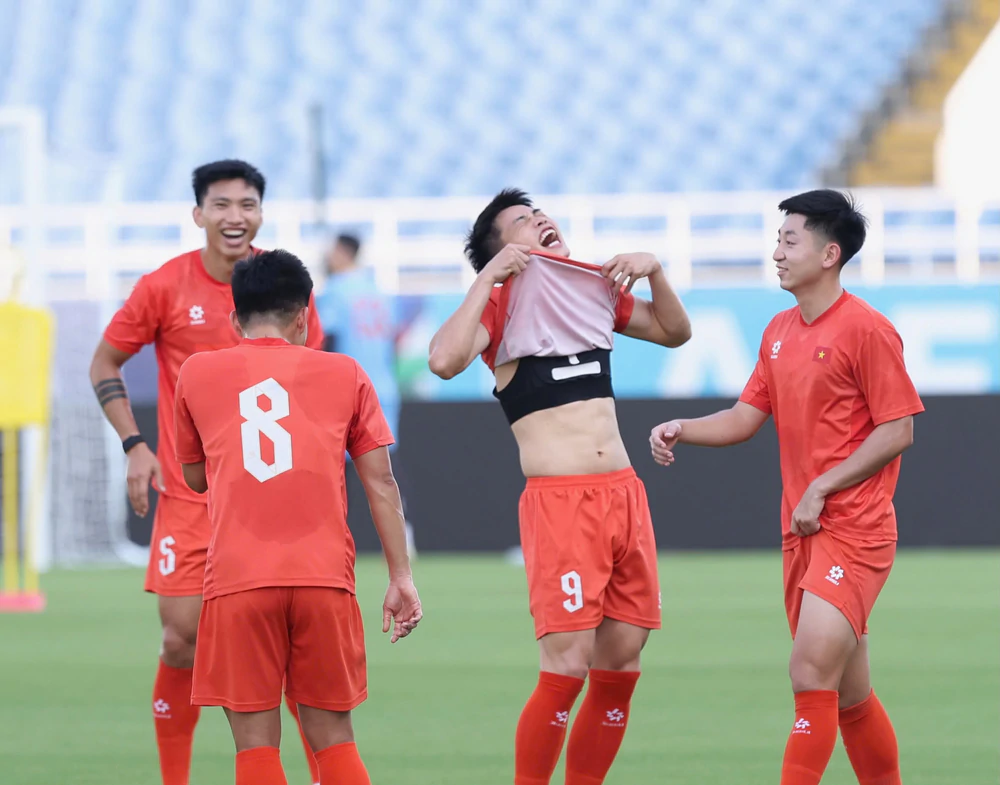 Đội tuyển Việt Nam cần chứng minh sự vượt trội ở ASEAN Cup  - Ảnh 2.