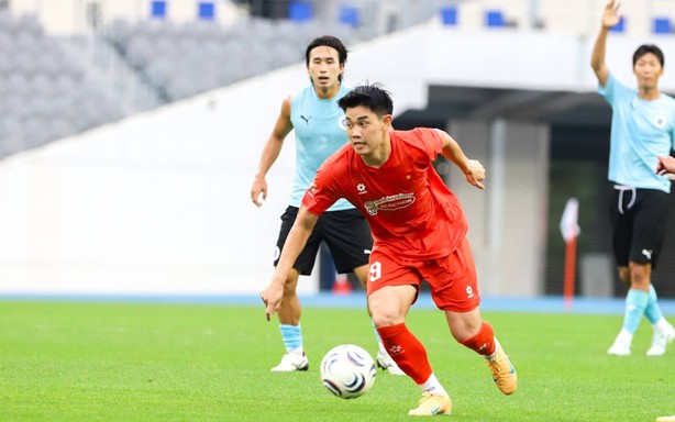 Dinh Bac and the fierce competition in the attack line of the Vietnam national team