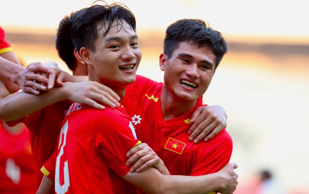 BLV Vũ Quang Huy: “U23 Việt Nam và mệnh lệnh phải thắng” - Ảnh 1. BLV Vũ Quang Huy: “U23 Việt Nam và mệnh lệnh phải thắng” - Ảnh 1.