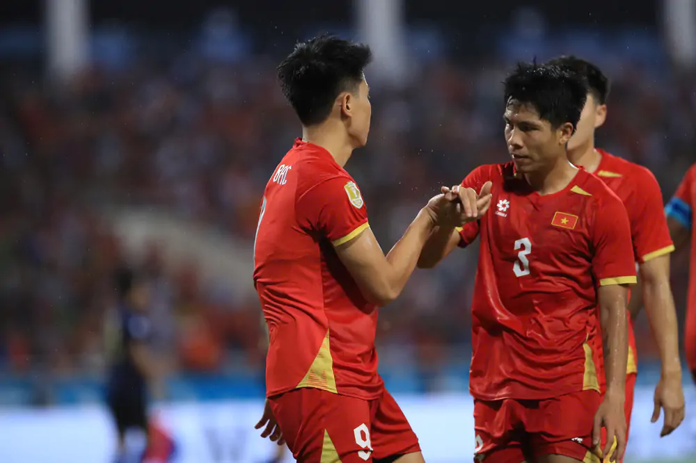 Lịch thi đấu ASEAN Cup 2026 mới nhất: Trực tiếp bán kết Việt Nam vs Malaysia, Singapore vs Thái Lan - Ảnh 1.