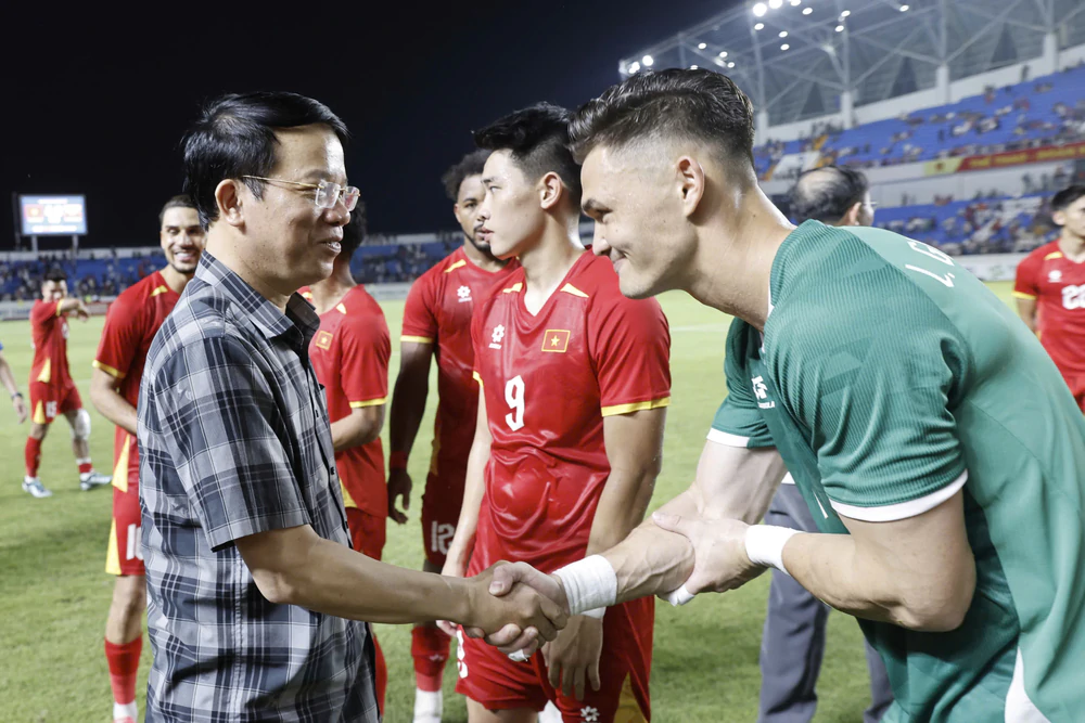 HLV Kim Sang Sik chọn Lê Giang để làm mới khung thành đội tuyển Việt Nam ở ASEAN Cup 2026 - Ảnh 3. HLV Kim Sang Sik chọn Lê Giang để làm mới khung thành đội tuyển Việt Nam ở ASEAN Cup 2026 - Ảnh 3.