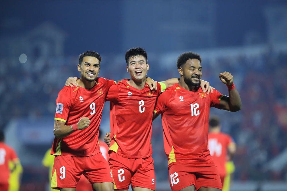 ĐT Việt Nam đi vào lịch sử với kỳ tích toàn thắng 6 trận vòng loại Asian Cup 2027 - Ảnh 2.