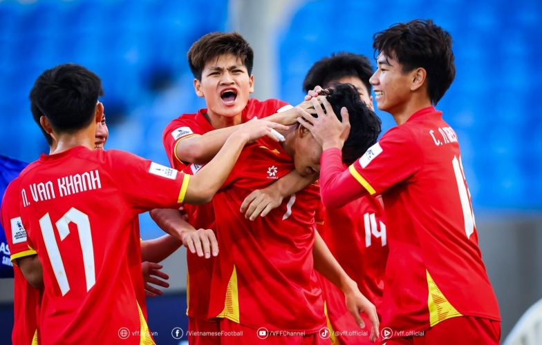Japanese Coach Calls Up 32 Vietnamese U18 Players for Asia&#39;s Premier Tournament