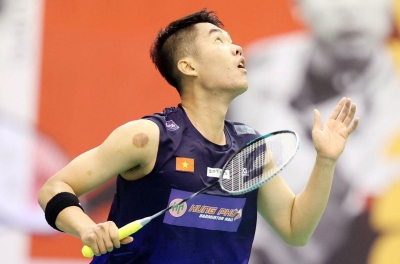 Lê Đức Phát was eliminated in his very first match after marrying the archery beauty queen.