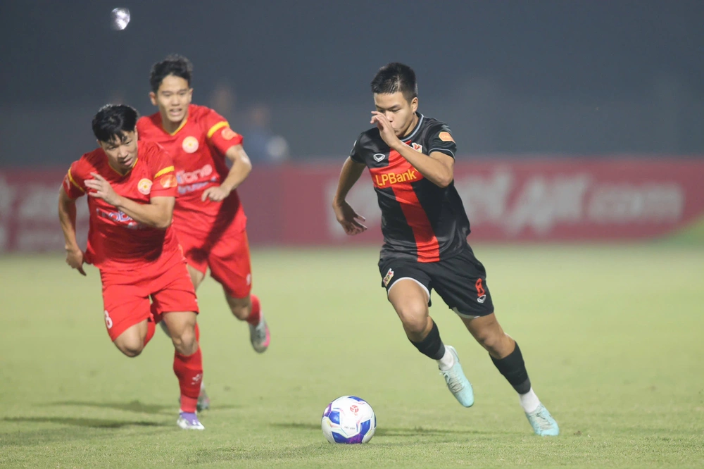 Sao trẻ Việt kiều và cơ hội bứt phá - Ảnh 1.