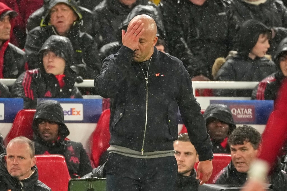 Ousmane Dembele là cơn ác mộng của sân Anfield - Ảnh 3.