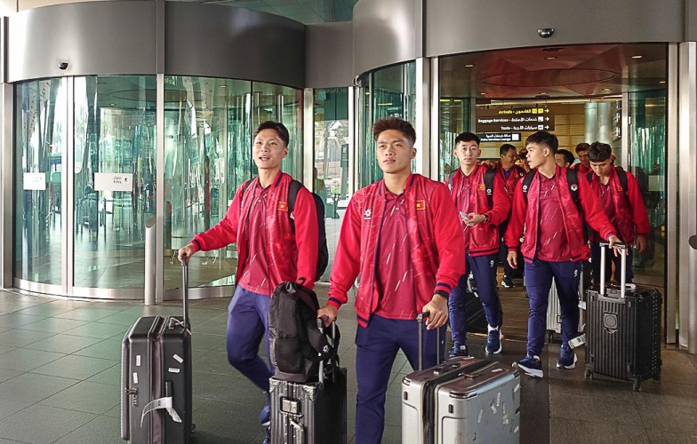 VIDEO: U23 Vietnam officially arrives in Qatar for training camp
