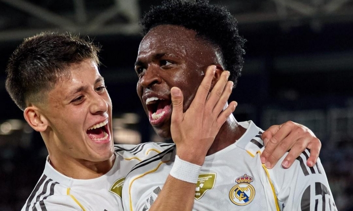 Vinicius lên tiếng xin lỗi sau những bê bối tại trận 'siêu kinh điển'