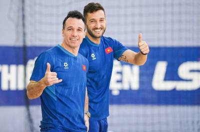 Argentina's coach excludes 5 Vietnamese players before the Asian Cup