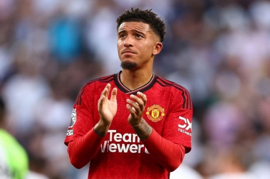 What Could Help Jadon Sancho Stay at Old Trafford