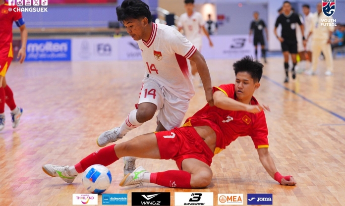 CĐV Indonesia bùng nổ cảm xúc khi thắng Việt Nam 7-3, vào chung kết AFF