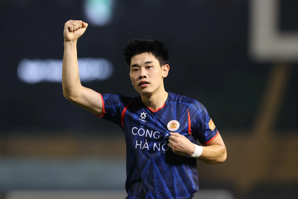 Vòng 23 LPBank V-League 2025/26: CAHN chờ đăng quang, cuộc đua trụ hạng rực lửa - Ảnh 1. Vòng 23 LPBank V-League 2025/26: CAHN chờ đăng quang, cuộc đua trụ hạng rực lửa - Ảnh 1.