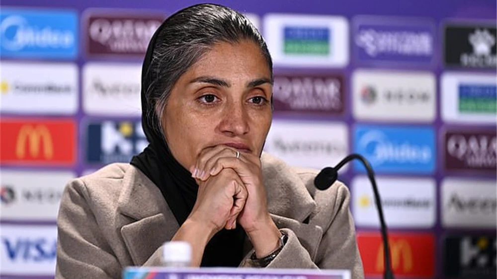 Tuyển nữ Iran cầu cứu giữa vòng vây người biểu tình tại Australia - Ảnh 4.