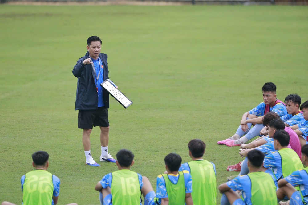 U16 Việt Nam tăng tốc chuẩn bị cho giải quốc tế tại Trung Quốc - Ảnh 1. U16 Việt Nam tăng tốc chuẩn bị cho giải quốc tế tại Trung Quốc - Ảnh 1.