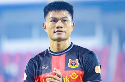 Vietnam's 2K striker mentions coach Kim Sang Sik when scoring