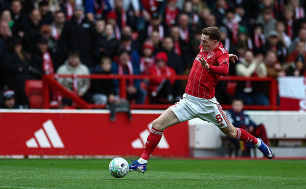 MU đang dồn toàn lực cho mục tiêu chiêu mộ Elliot Anderson và sẵn sàng xây dựng toàn bộ kế hoạch chuyển nhượng mùa hè xoay quanh tiền vệ này