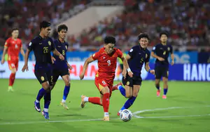 Vietnam 3-1 Cambodia Highlights: Đình Bắc Shines but Coach Kim Sang Sik Not Entirely Satisfied