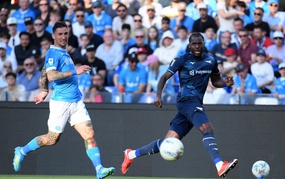 Serie A: Napoli falls to Lazio, AS Roma keeps Champions League hopes alive