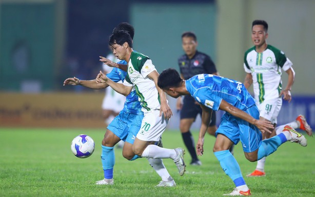 The V-League transfer market is bustling during the World Cup season.