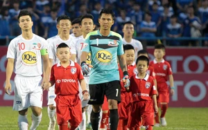 From Ham Rong Bridge to the badminton court: What does it take to have a 'sports economy'?