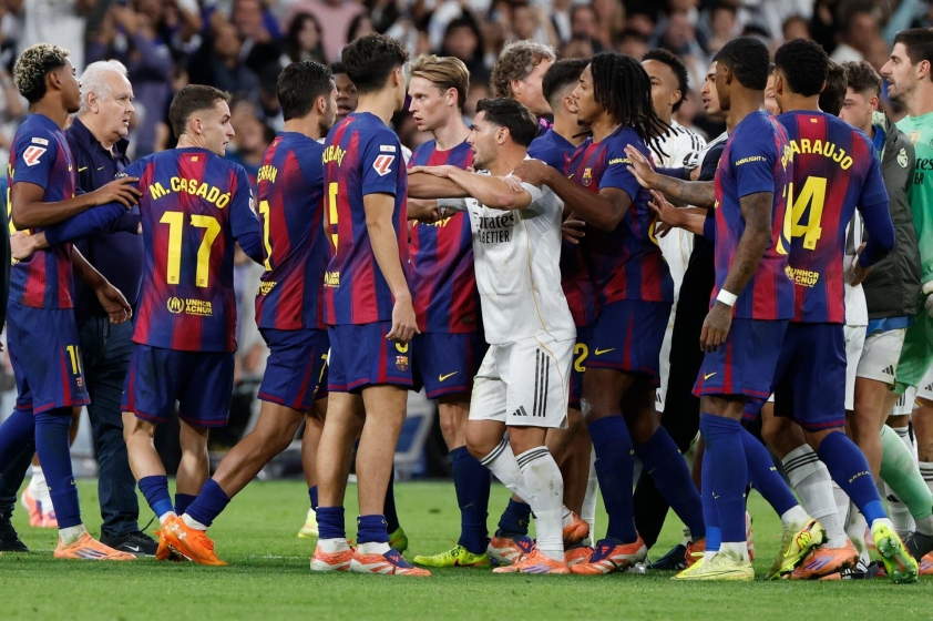 Hình ảnh đáng quên của Barca trước Real - Ảnh: @La Liga