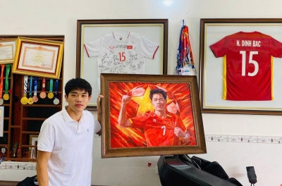 Oil painting of Đình Bắc auctioned to support poor fellow villagers