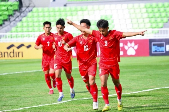 Why does Vietnam U19 only need a draw against Indonesia but absolutely cannot afford to lose?