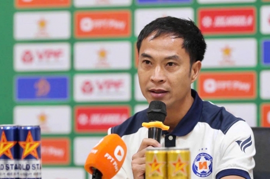CLB Đà Nẵng dispels rumors about parting ways with their head coach