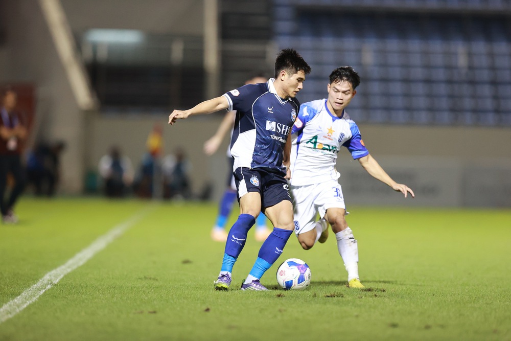 Cuộc đua trụ hạng kịch tính của những ngôi sao U23 Việt Nam - Ảnh 1. Cuộc đua trụ hạng kịch tính của những ngôi sao U23 Việt Nam - Ảnh 1.
