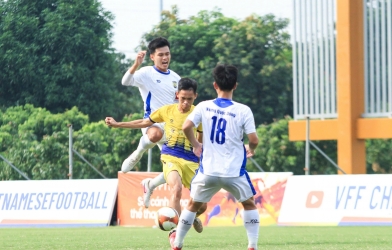 Identify the two teams that will play in the U21 National final.