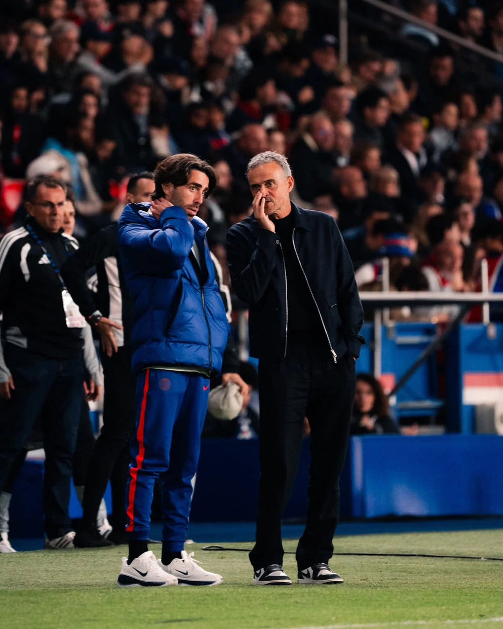 Luis Enrique tiết lộ kế hoạch phong tỏa Lamine Yamal trong cuộc đối đầu PSG vs Barcelona - Ảnh 1. Luis Enrique tiết lộ kế hoạch phong tỏa Lamine Yamal trong cuộc đối đầu PSG vs Barcelona - Ảnh 1.