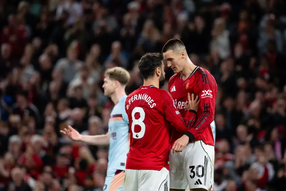 Bruno Fernandes xứng đáng là Cầu thủ hay nhất Ngoại hạng Anh mùa này - Ảnh 1.