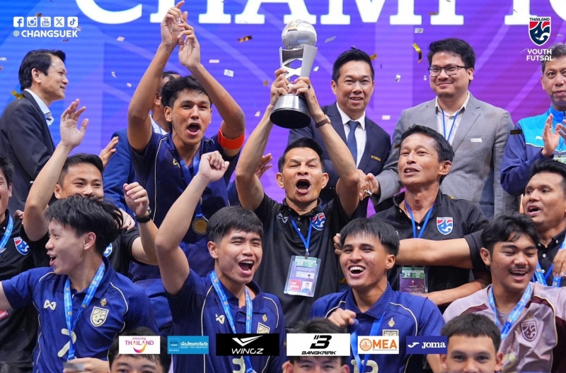 Thai fans erupt with emotion as they defeat Indonesia to claim the Southeast Asian championship