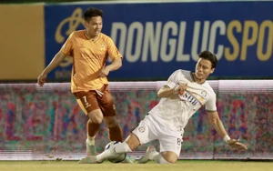 HAGL intensifies the relegation battle.