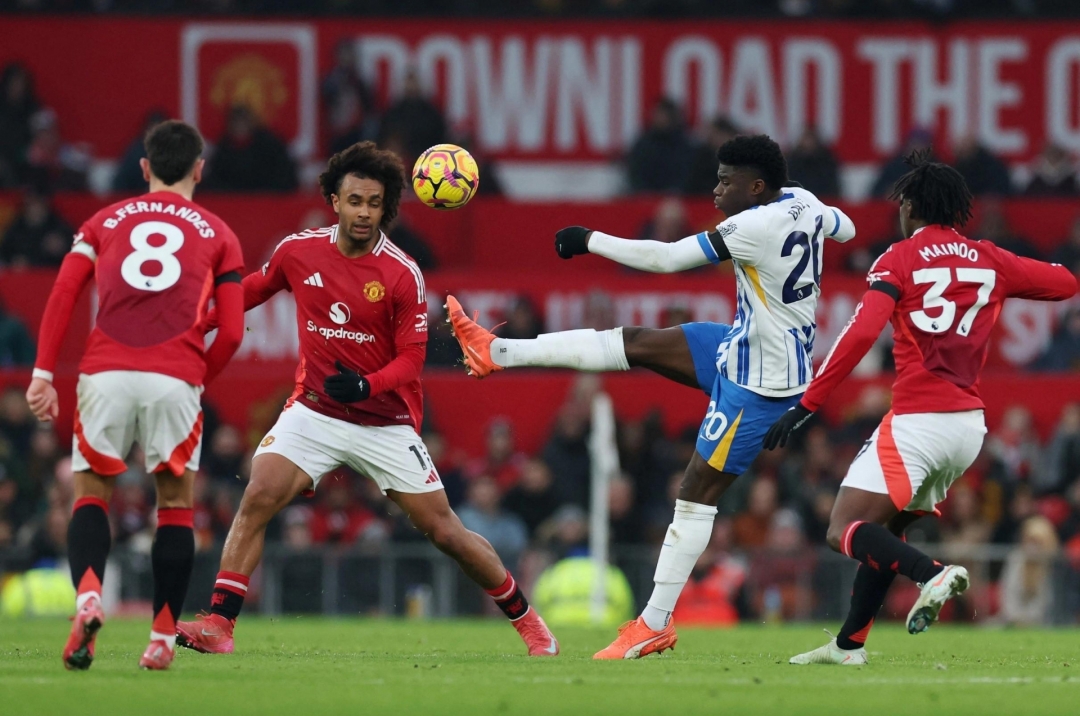 '超级中场'就加盟曼联传闻作出回应