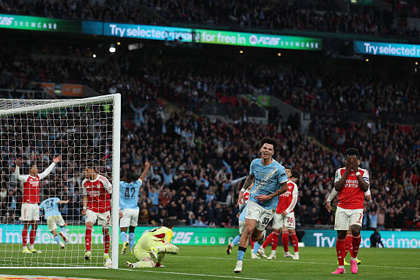 Arsenal từng bị Man CIty đánh bại ở chung kết cúp Liên đoàn