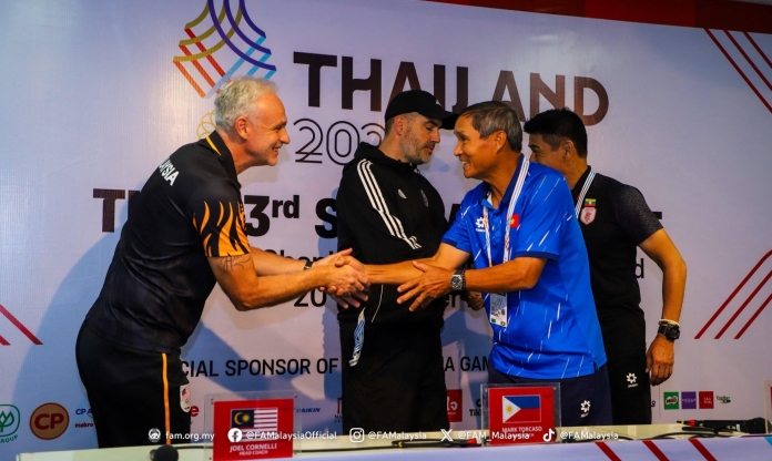 HLV tuyển Việt Nam: 'Không được phép xem thường Malaysia'