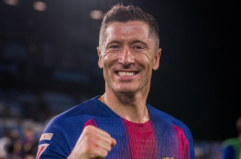 Lewandowski surpasses Neymar, ready to join Barca’s legendary hall