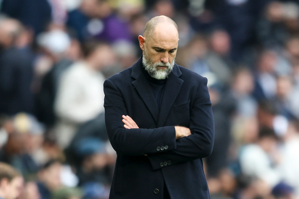 HLV Tottenham vắng họp báo sau trận thua vì biến cố gia đình - Ảnh 1.