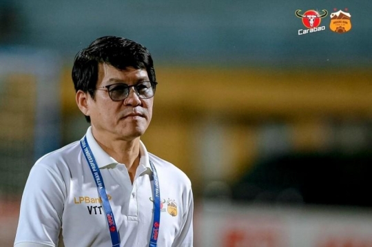 Extremely surprising: HAGL's Technical Director Vu Tien Thanh becomes head coach of Ninh Binh