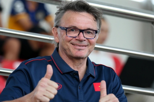 Coach Troussier is set to return, aiming directly at a top 5 world team.