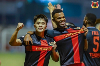 Ninh Binh's debut with coach Chu Dinh Nghiem ends in a big victory