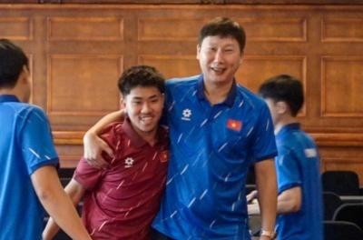 Coach Kim Sang Sik regrets as Vietnamese overseas star leaves Vietnam National Team