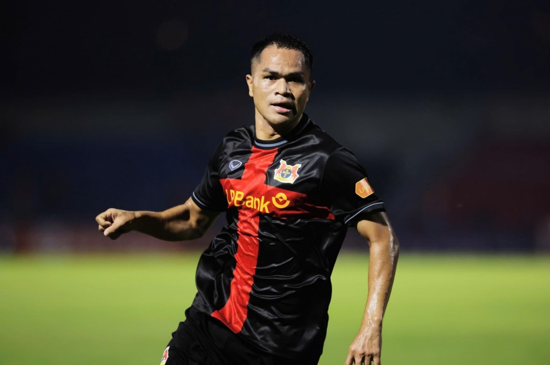 Former U23 Vietnam star injured, expected to be out for 1 month