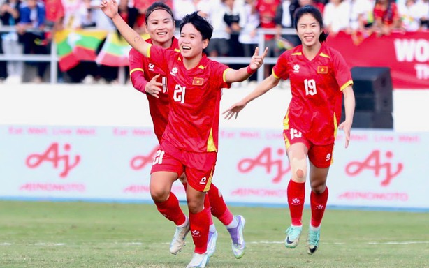 The Vietnamese women's football team will face Thailand and Japan at the Asian Games.