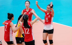 The most successful women's volleyball team in Vietnam wins decisively in their debut match at the Hoa Lu Binh Dien Cup 2026.