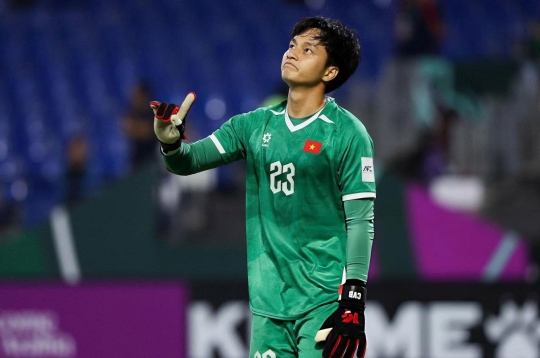 Vietnam U23 goalkeeper requests to play despite being advised to rest