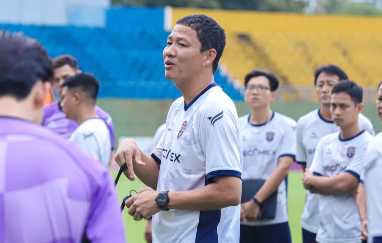 Coach Anh Đức expresses heartfelt words after leaving Becamex TPHCM