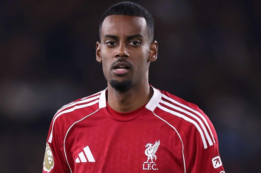 Alexander Isak speaks out after a serious injury