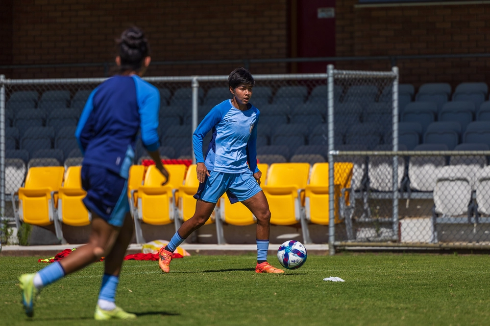 Gặp đội tuyển Việt Nam, nữ cầu thủ Ấn Độ mơ vế tấm vé dự World Cup - Ảnh 1.